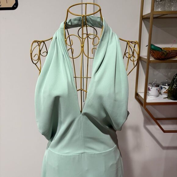 ASTR Jodie Dress Mint Size L Asymmetrical Halter Strap Low Back Keyhole Wedding - Picture 7 of 13